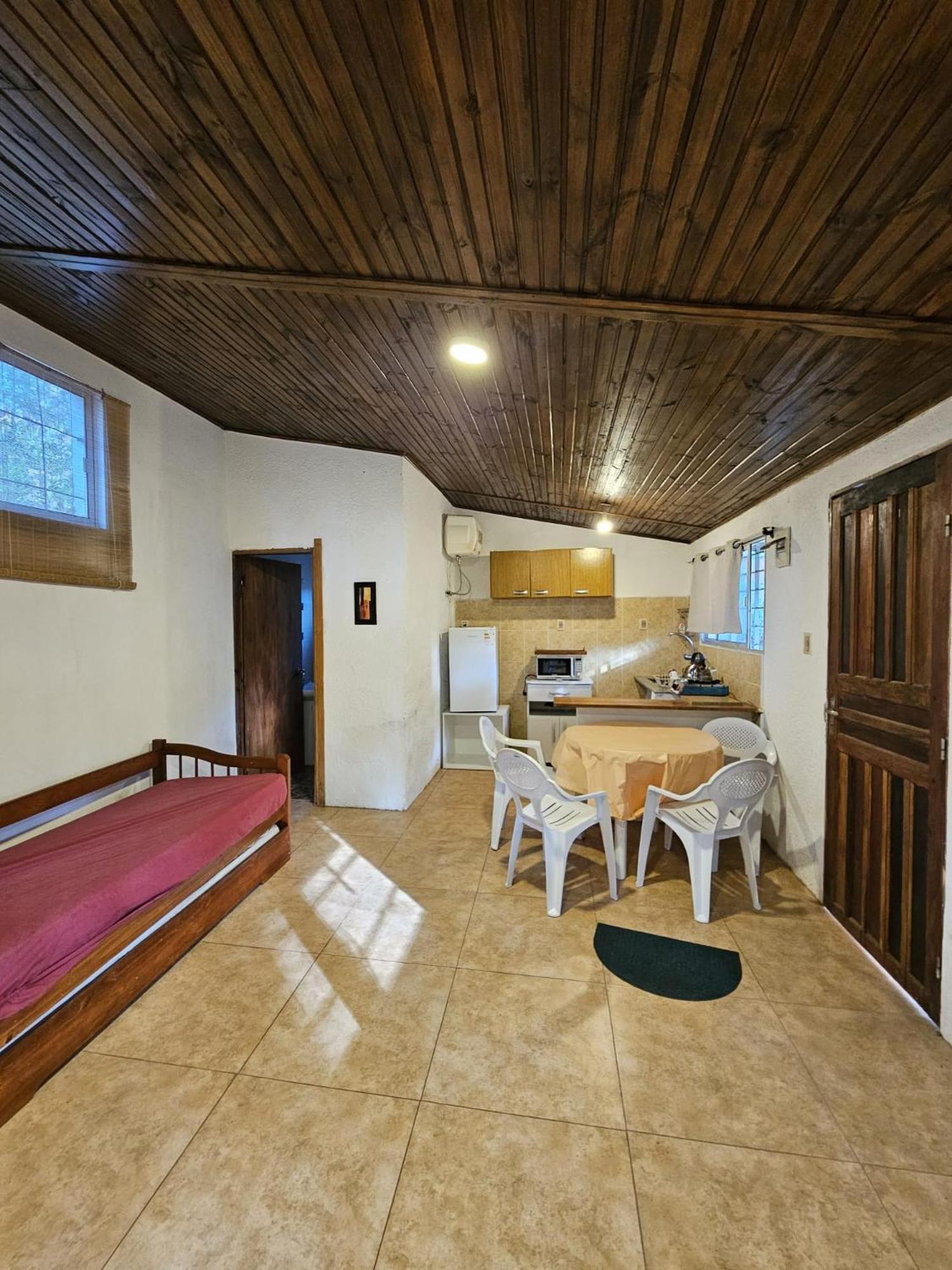 Bosque Y Playa En Jaureguiberry. Monoambiente 4 Personas Holiday home *